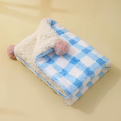 Soft Cat Blanket Warm Fluffy Plush Pet Sleeping Bed Mat for Cats Dogs Washable Thicken Plaid Lamb down Cat Mat Pet Supplies