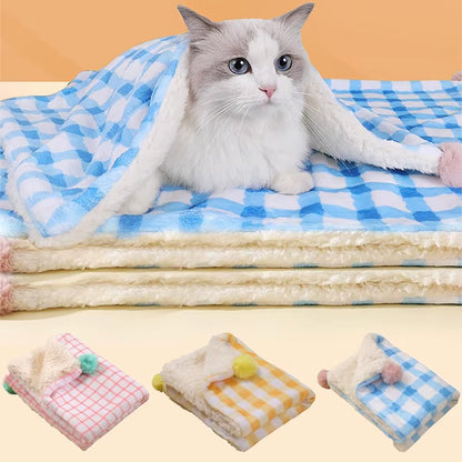 Soft Cat Blanket Warm Fluffy Plush Pet Sleeping Bed Mat for Cats Dogs Washable Thicken Plaid Lamb down Cat Mat Pet Supplies